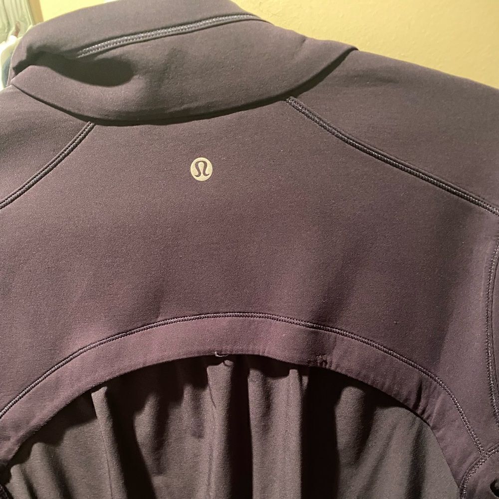 Lululemon Front & Centre Jacket - Picture 7 of 7